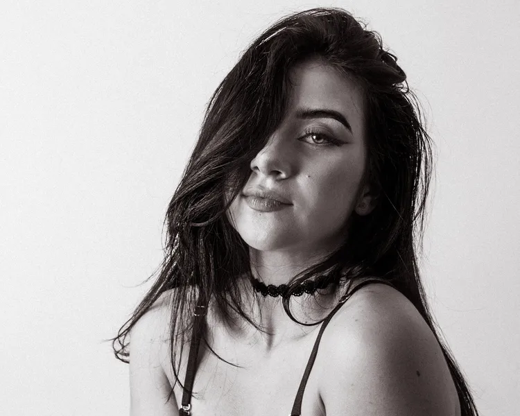 Live sex webcam photo for IsaLoveer #2493777