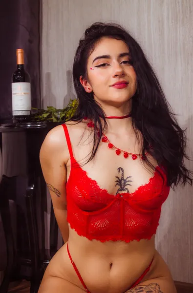 Live sex webcam photo for IsaLoveer #3012222