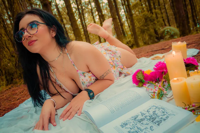 Live sex webcam photo for IsaLoveer #3410014