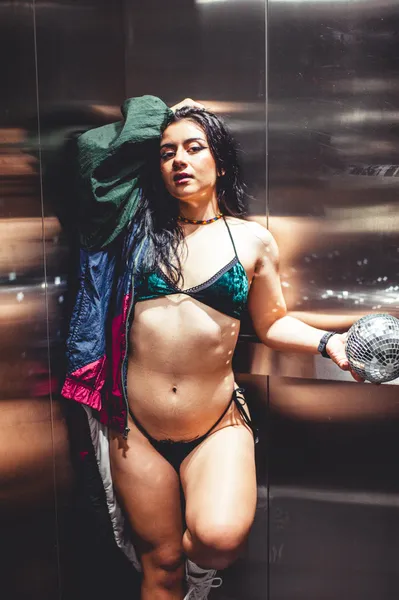 Live sex webcam photo for IsaLoveer #2412409