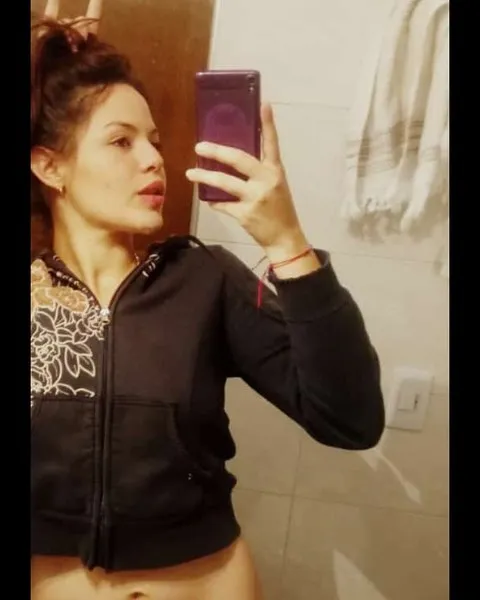 Live sex webcam photo for Avril_rian #2480272