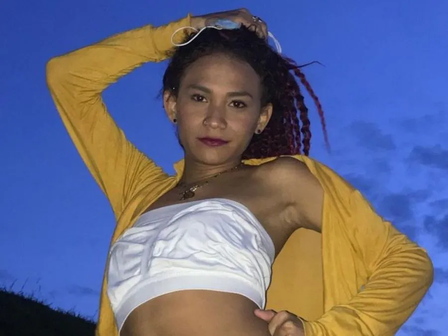 Live sex webcam photo for AlissonWarren #2469196