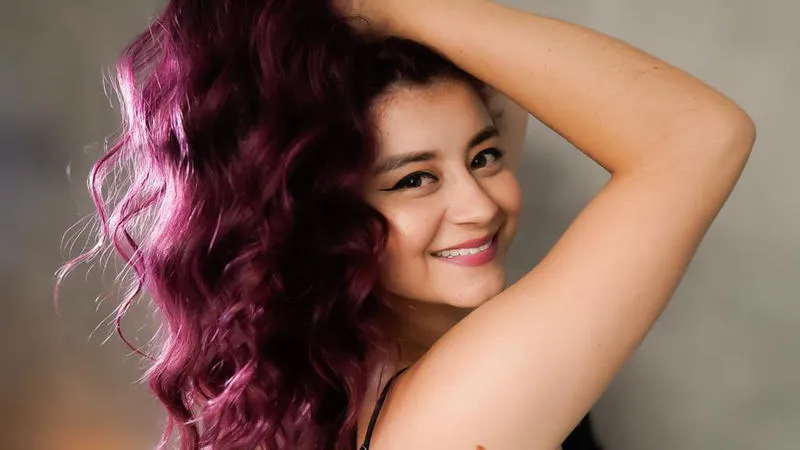 Live sex webcam photo for zurymolina #2488427