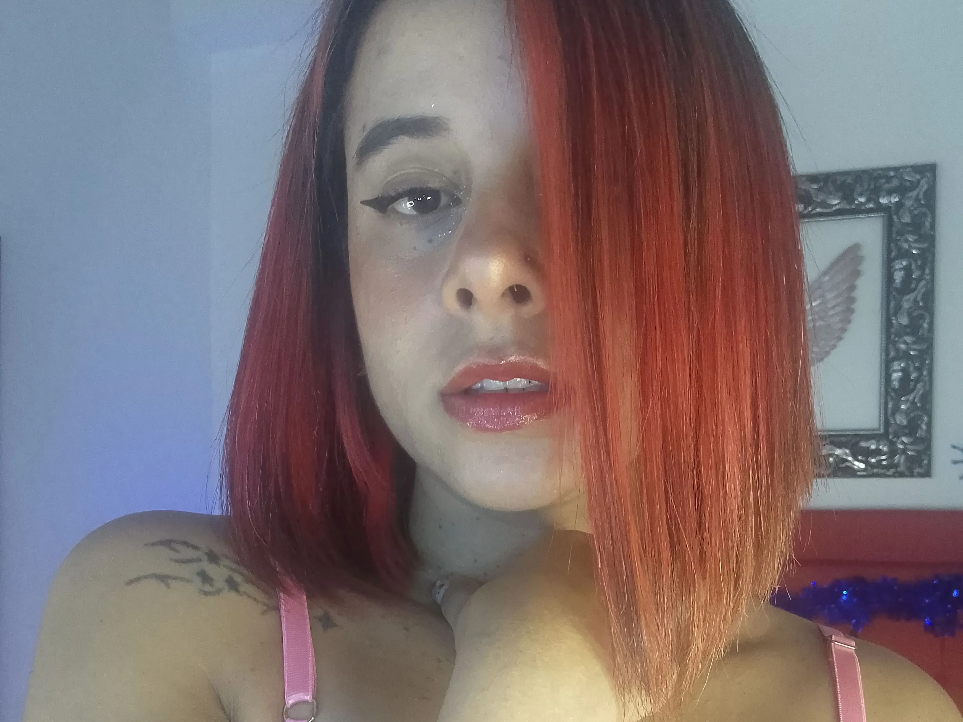 Live sex webcam photo for Madison92 #5794656