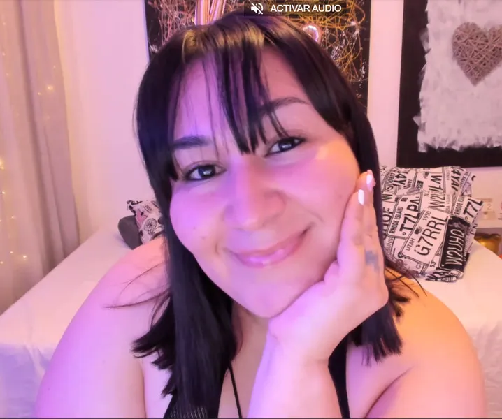Live sex webcam photo for KarlaLee #5493020