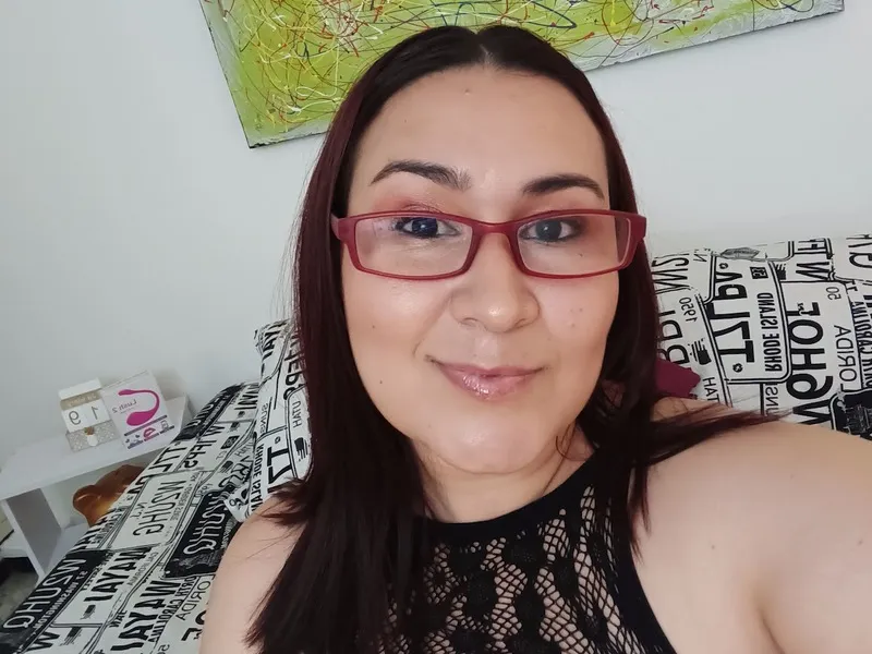Live sex webcam photo for KarlaLee #4073627