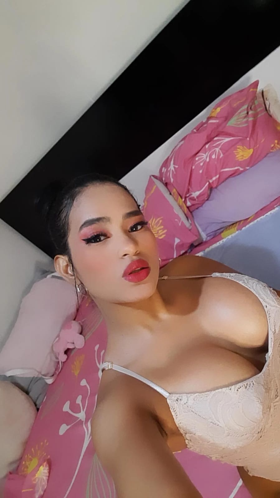 Live sex webcam photo for AlishaCox #7236032