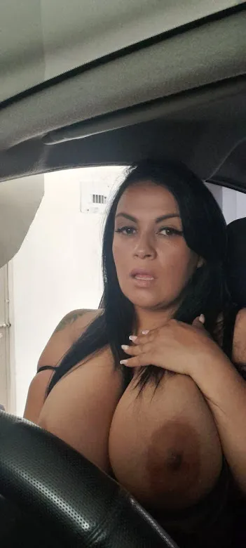 Live sex webcam photo for LeanneVega #7303709