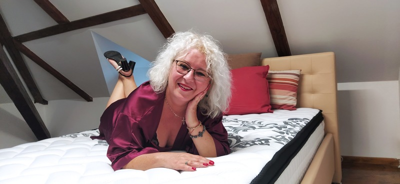 Live sex webcam photo for CLOUDIY #2558474