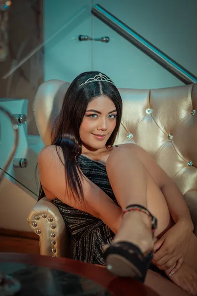 Live sex webcam photo for BrendaAniston #6057567