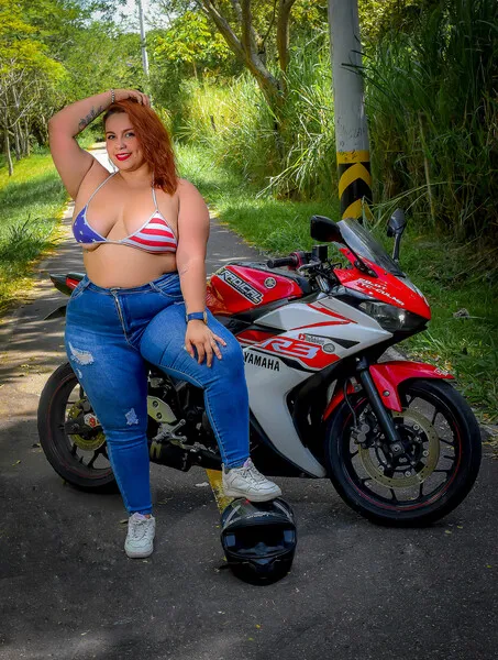 Live sex webcam photo for NinaLisboahh #5401541