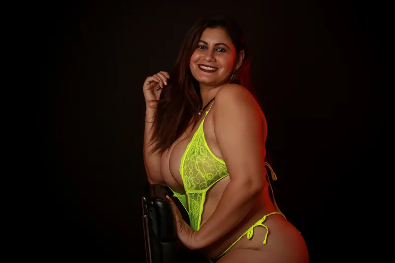 Live sex webcam photo for sharonhernandezz #2735998