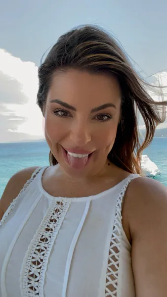 Live sex webcam photo for EmmyJames69 #2456157