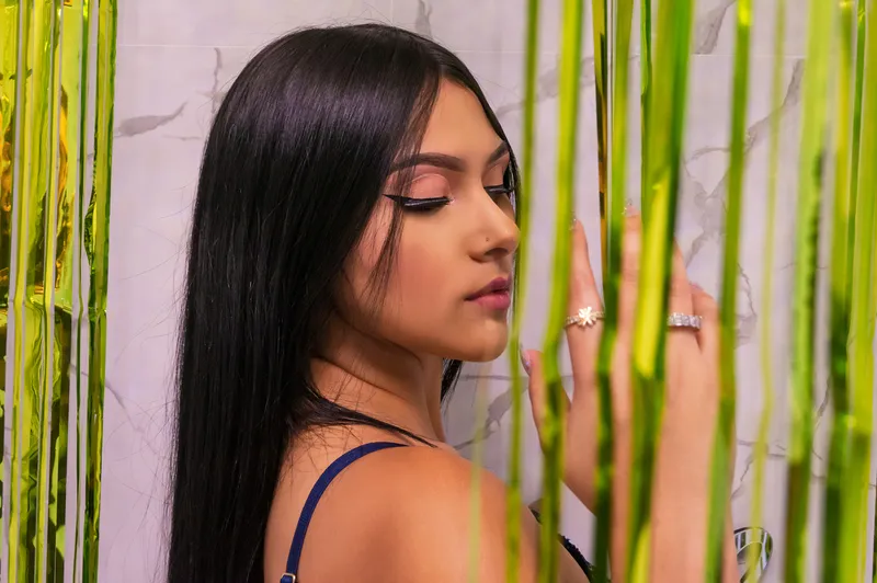 Live sex webcam photo for KimOlson #2676380