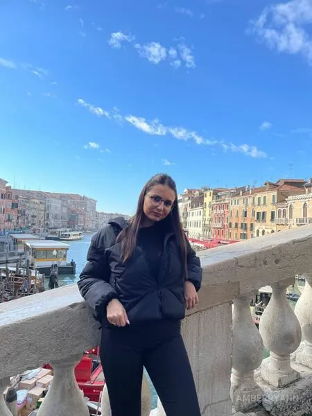 Live sex webcam photo for AmberRyan #6089913