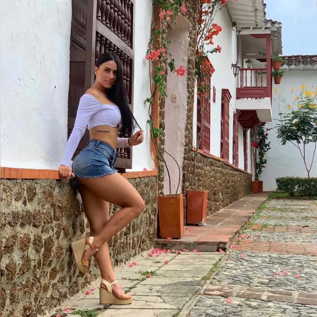 Live sex webcam photo for Abbiehernandez #7189729