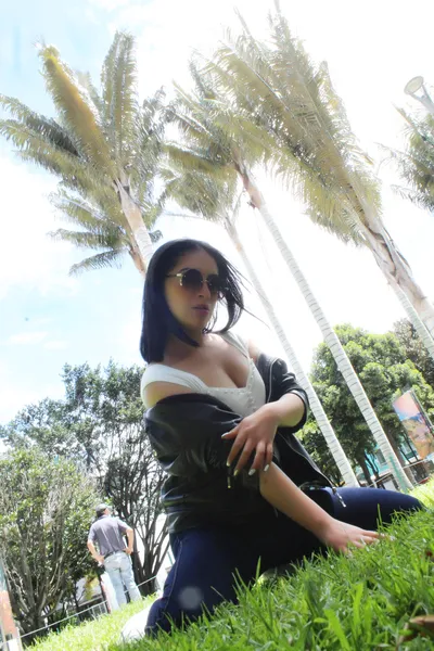 Live sex webcam photo for SophiaTomsons #2698602