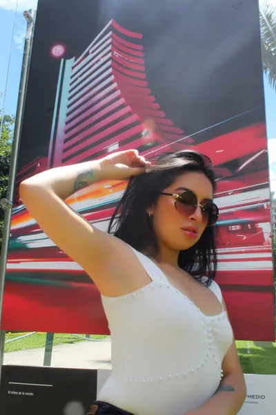 Live sex webcam photo for SophiaTomsons #2681120