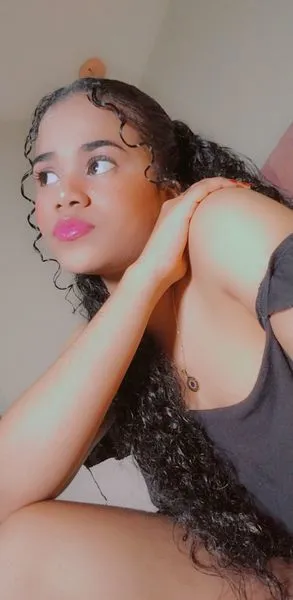 Live sex webcam photo for GenesisWalls #2954275