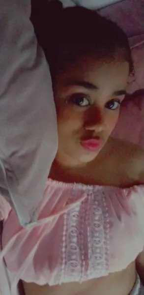 Live sex webcam photo for GenesisWalls #2954268