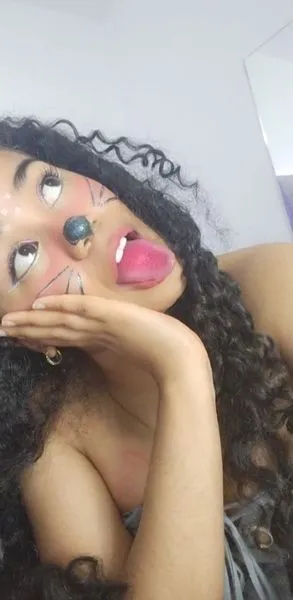 Live sex webcam photo for GenesisWalls #2954260