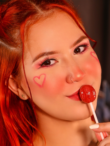 Live sex webcam photo for MeganJocs #3074859