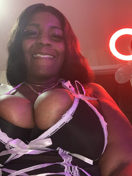 Live sex webcam photo for Xxxzoticlove18 #2787162