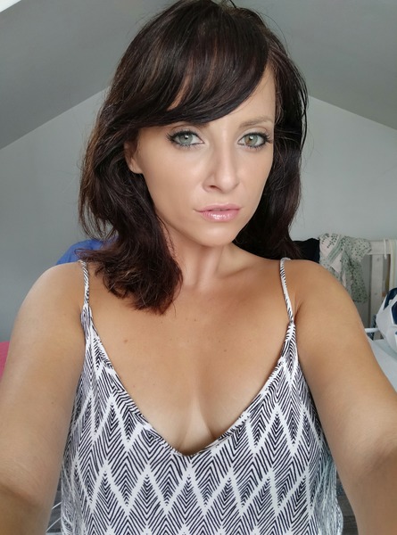 Live sex webcam photo for Loala66 #2572252