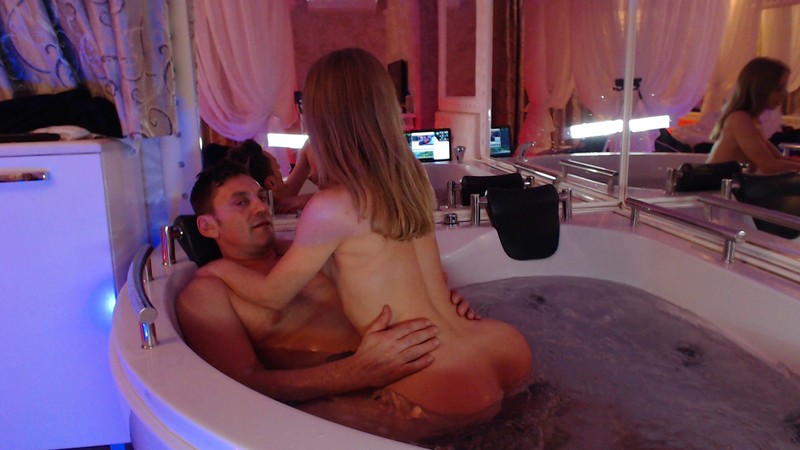 Live sex webcam photo for PornKinkyCpl #2474831