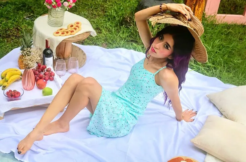 Live sex webcam photo for JuliaJobss #7330762