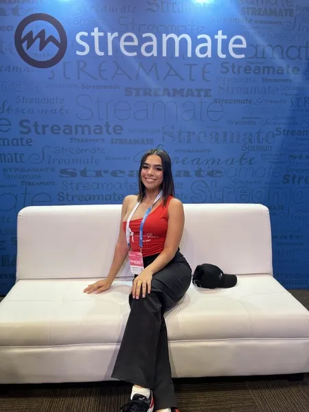 Live sex webcam photo for GiaKendrick #3416445