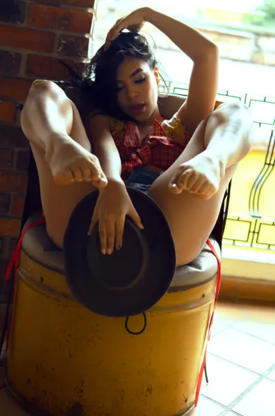 Live sex webcam photo for GiaKendrick #6169060
