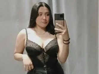 Live sex webcam photo for SharonnFox #4012821