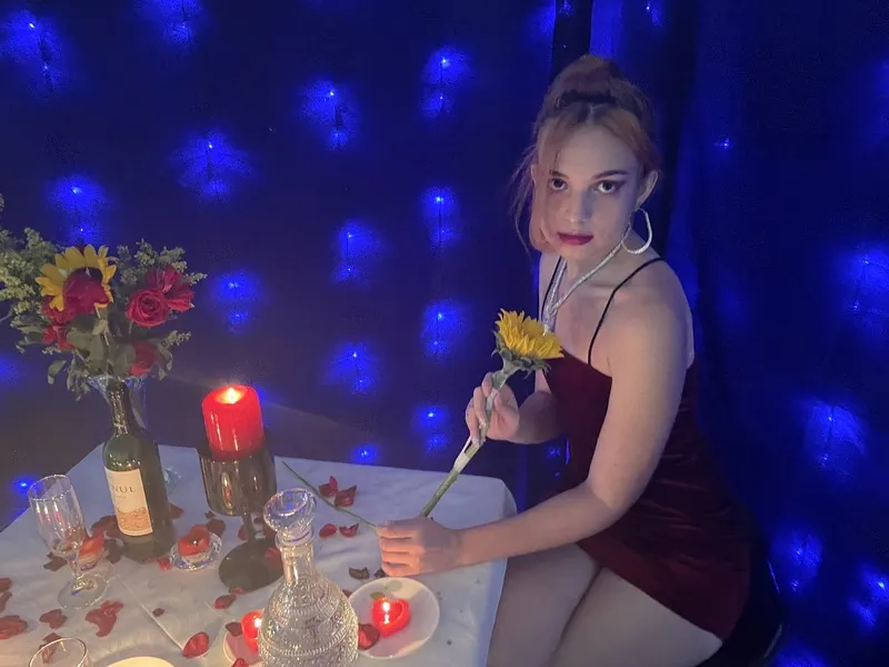 Live sex webcam photo for Melodyxue #2979297