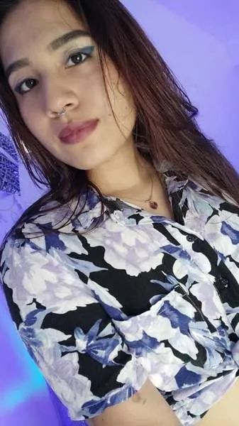 Live sex webcam photo for SamMiller #2990721