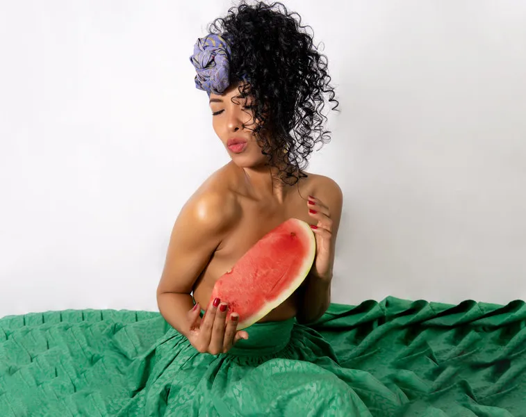 Live sex webcam photo for SalmaJonnes #2516020
