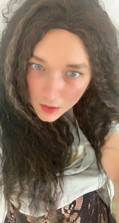 Live sex webcam photo for BellaRoar #7101092