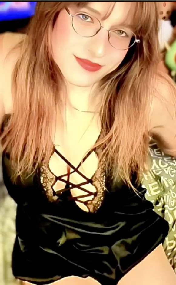 Live sex webcam photo for BellaRoar #7101133