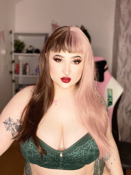 Live sex webcam photo for xxSaphiraMay #2549650