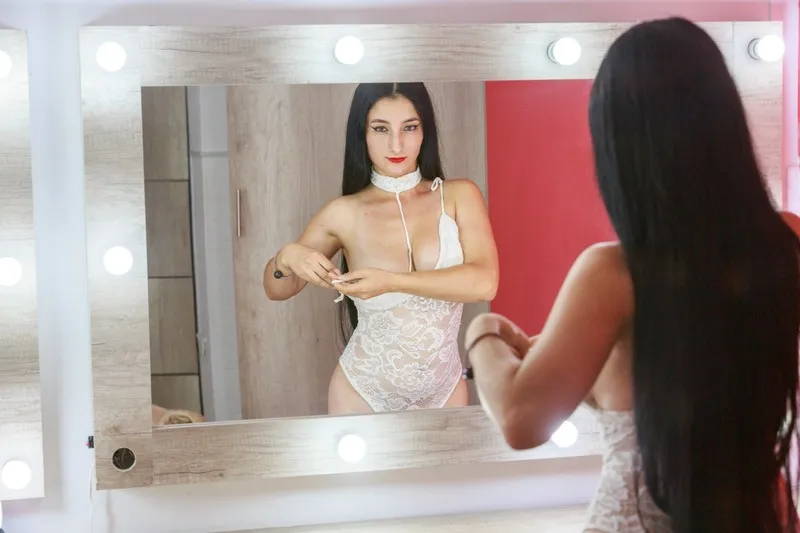 Live sex webcam photo for VleriaDavis #2673052