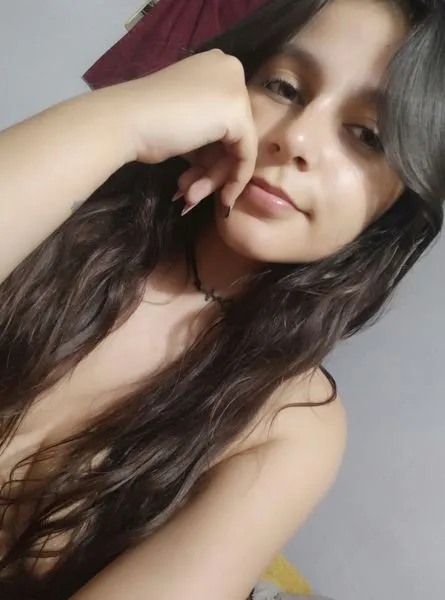 Live sex webcam photo for ZoeTurnner #3196777