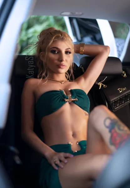 Live sex webcam photo for KatyaSidney #3421664