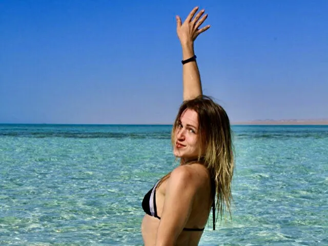 Live sex webcam photo for IvvyGrey #7831015