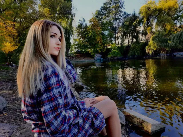 Live sex webcam photo for IvvyGrey #7830985