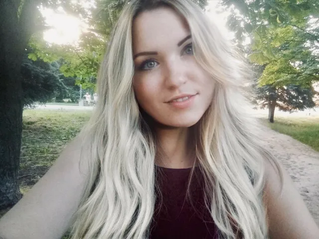 Live sex webcam photo for IvvyGrey #7830990