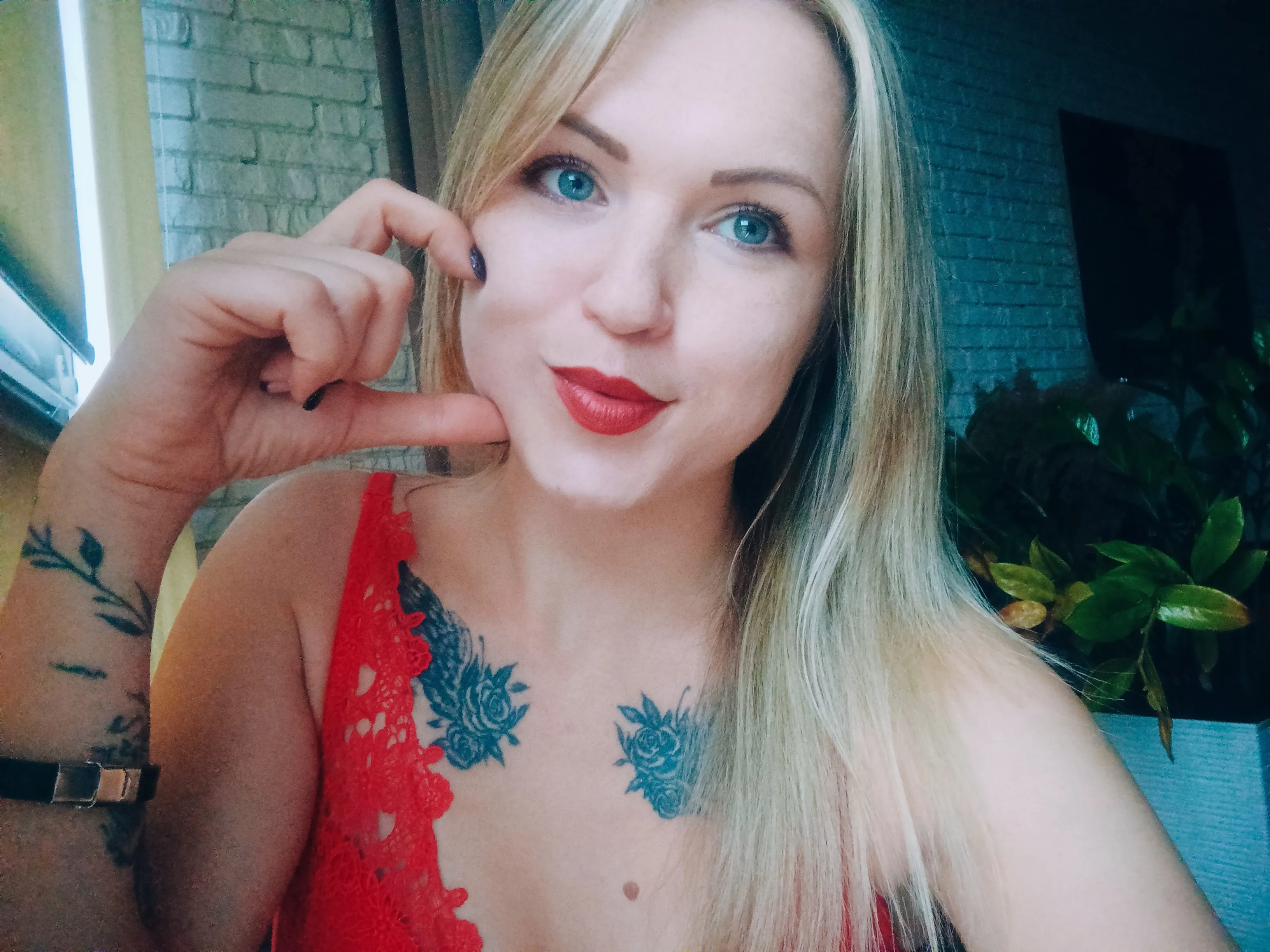 Live sex webcam photo for IvvyGrey #7831019