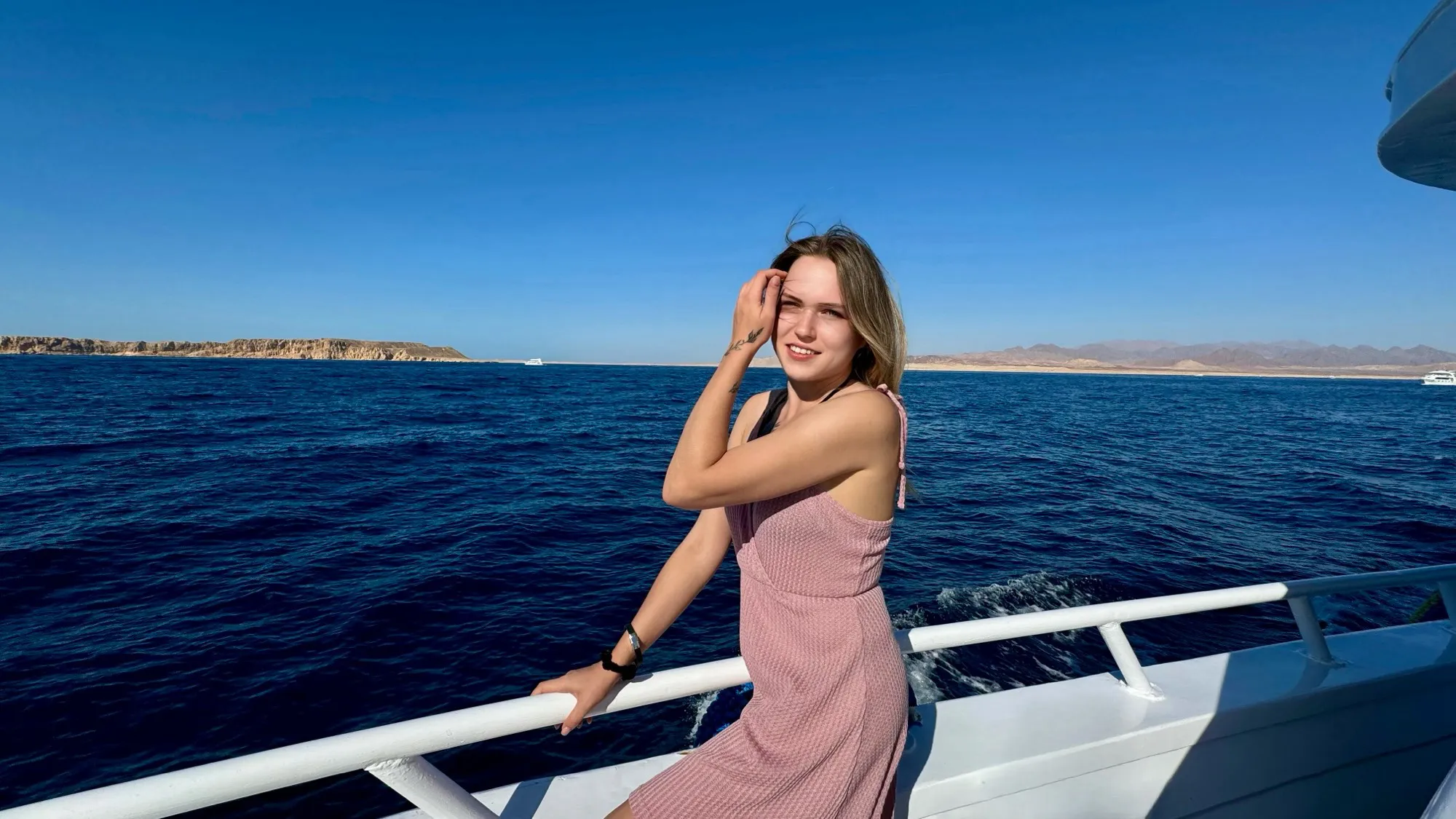 Live sex webcam photo for IvvyGrey #7831014