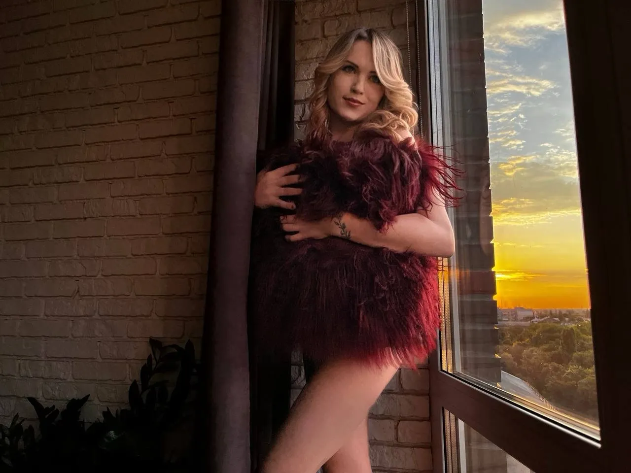 Live sex webcam photo for IvvyGrey #7831006