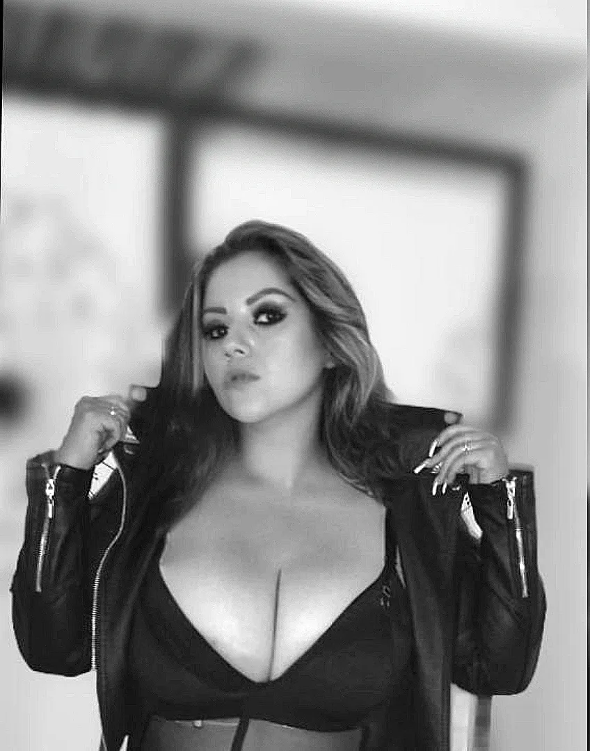 Live sex webcam photo for kandymilf #7464433