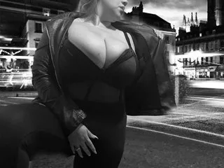 Live sex webcam photo for kandymilf #8373419